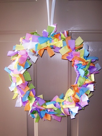 Craft Ideas 2012 on Kids Easter Craft Ideas  Door Wreaths     Faithful Provisions