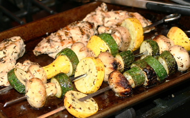 Greek Chicken and Vegetable Kabobs - Faithful Provisions