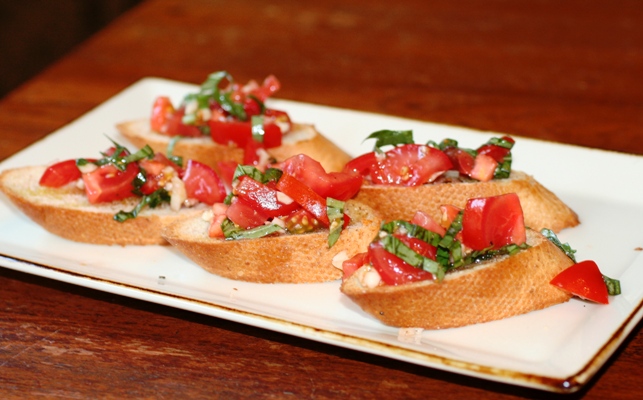 Tomato and Basil Bruschetta 