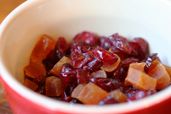 Quinoa-Salad-with-dried-fruits-and-nuts