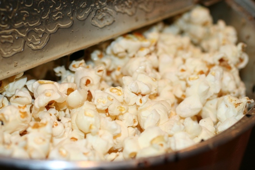 Homemade Popcorn - popcorn popper