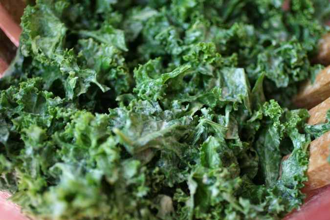 Kale-Recipes-Garlicky-Kale-whole-food-Copycat-Recipe-detail