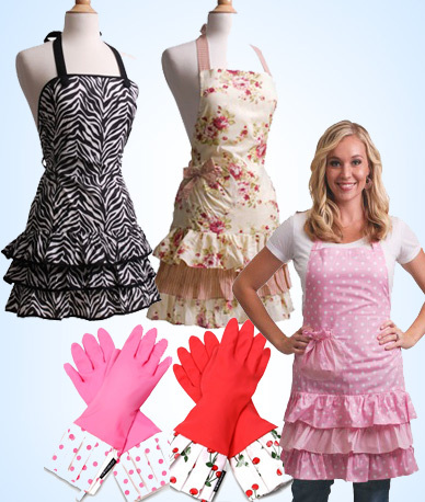 unique-mothers-day-gifts-fashionable-aprons-and-gloves