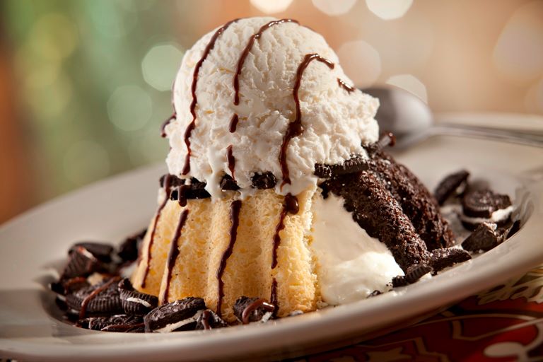 Chili's Oreo Molten Cake Dessert