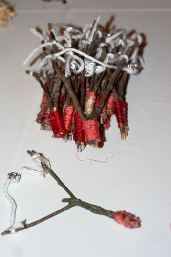 Jesse Tree Ornament Day 11-King David-slingshot