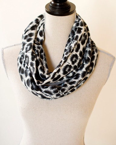 leopard-print-infinity-scarf