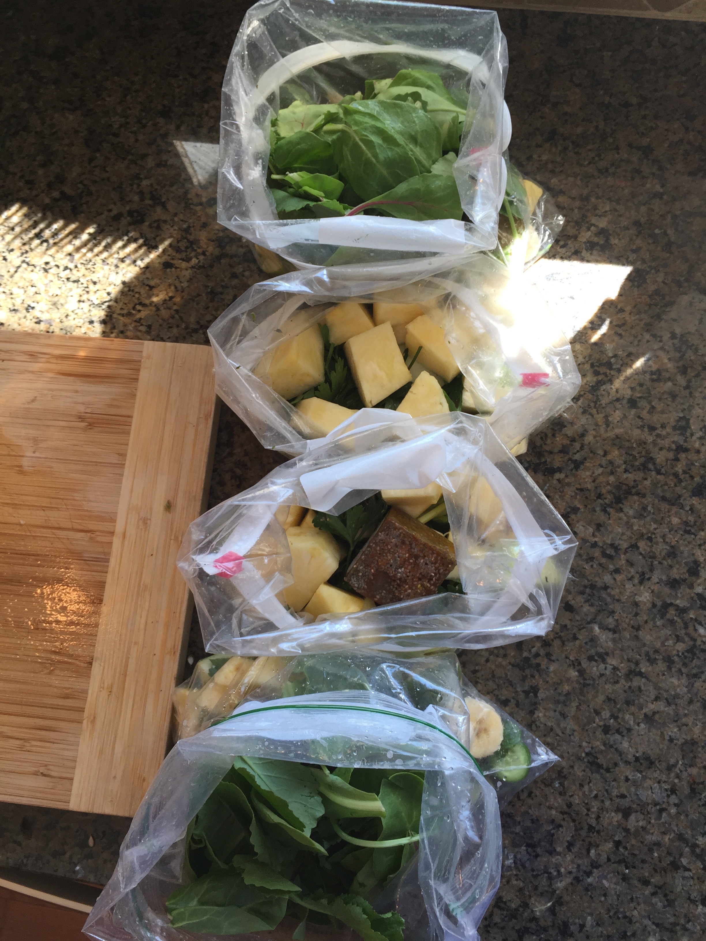 green smoothie prep